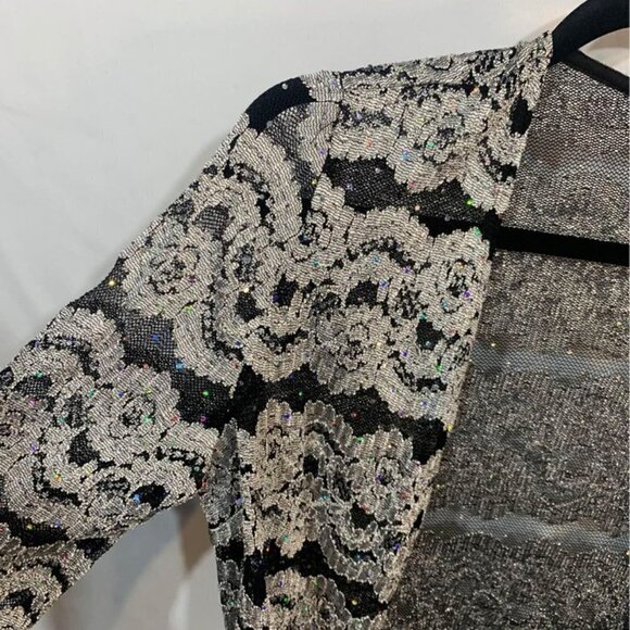 𝅺WOMAN’S formal cardigan. Black and silver. Size medium. Excellent condition. - Picture 7 of 8